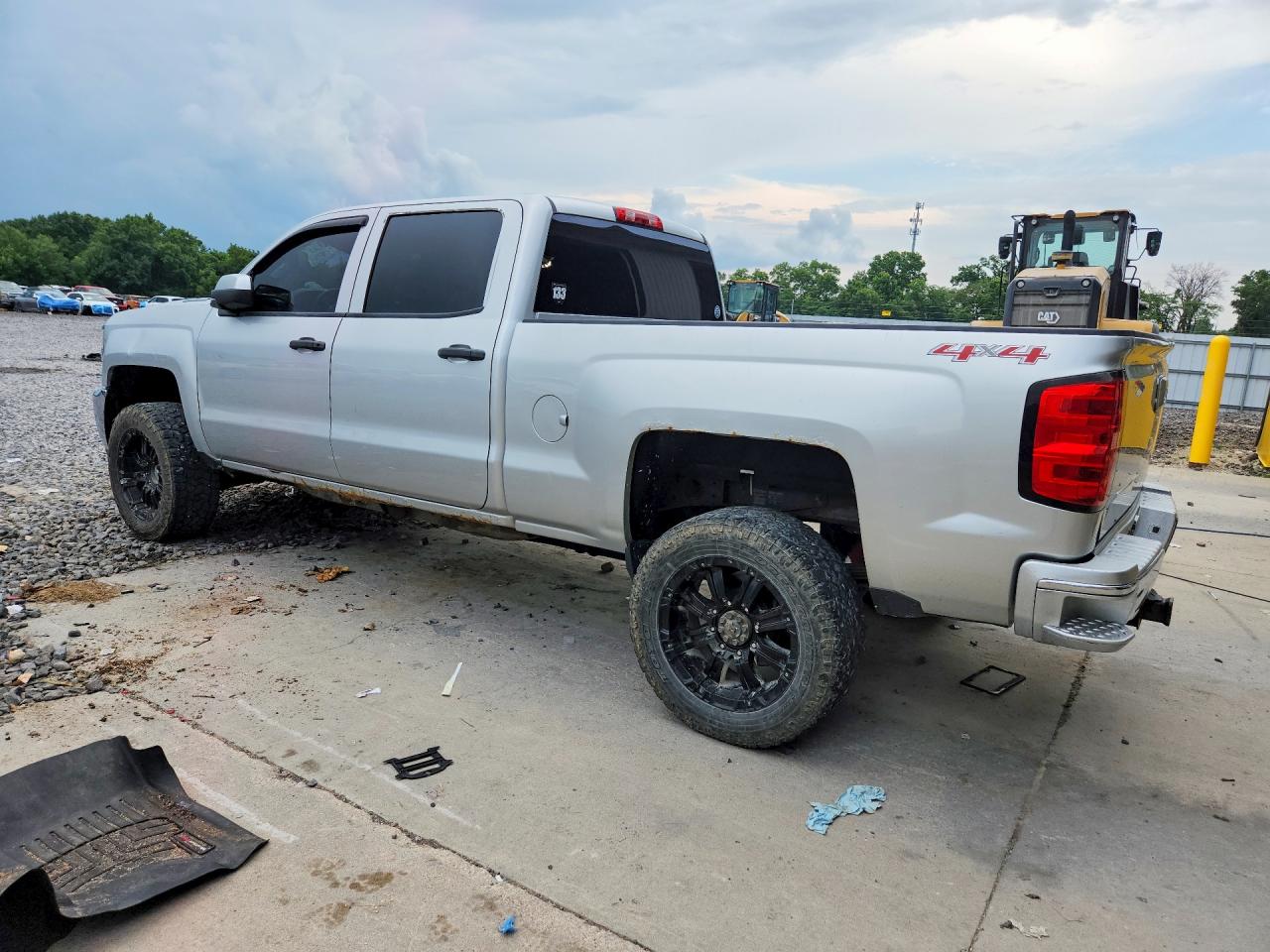 2015 CHEVROLET 2500 — снимка 2