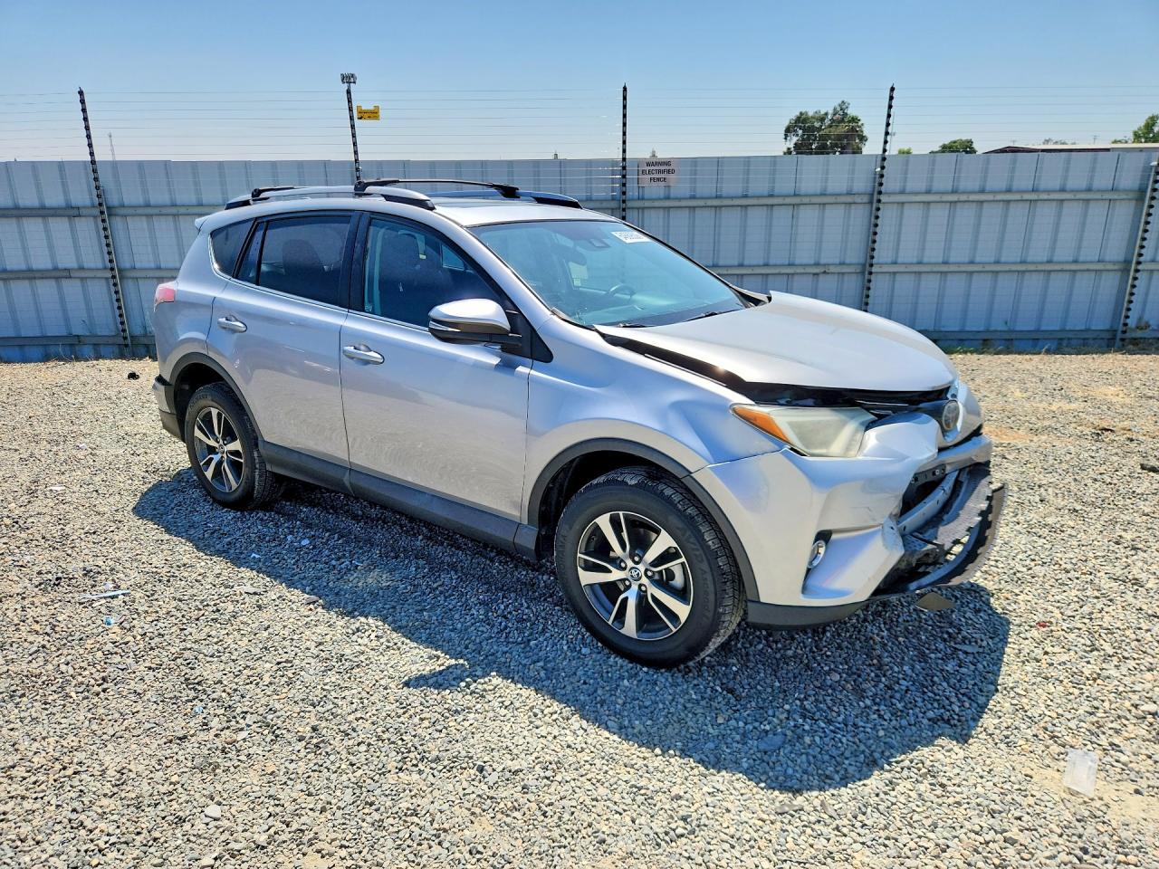 2017 TOYOTA RAV4 XLE — снимка 4