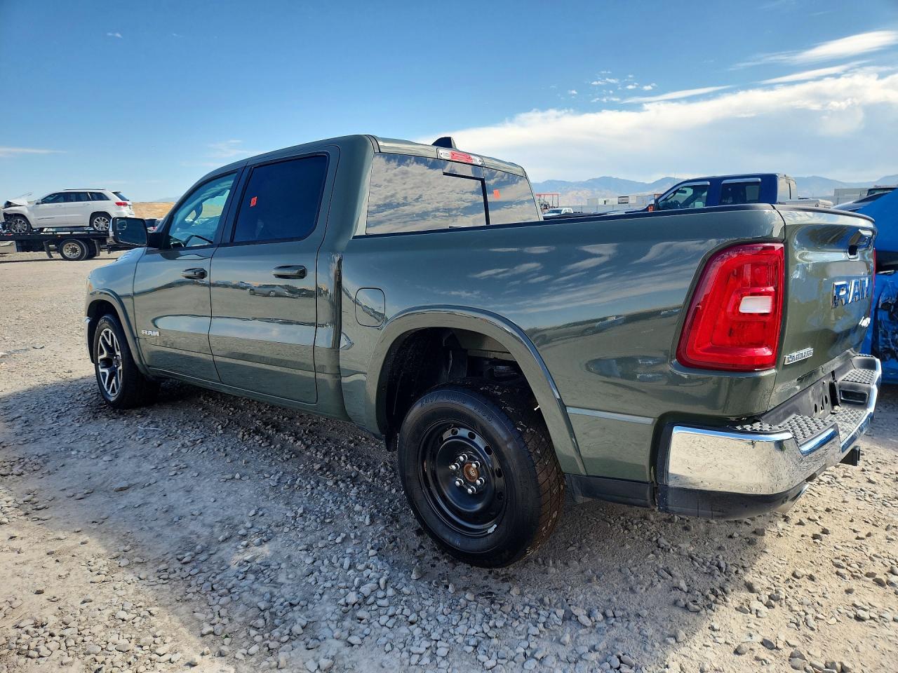 2026 RAM 1500 LARAMIE — снимка 2
