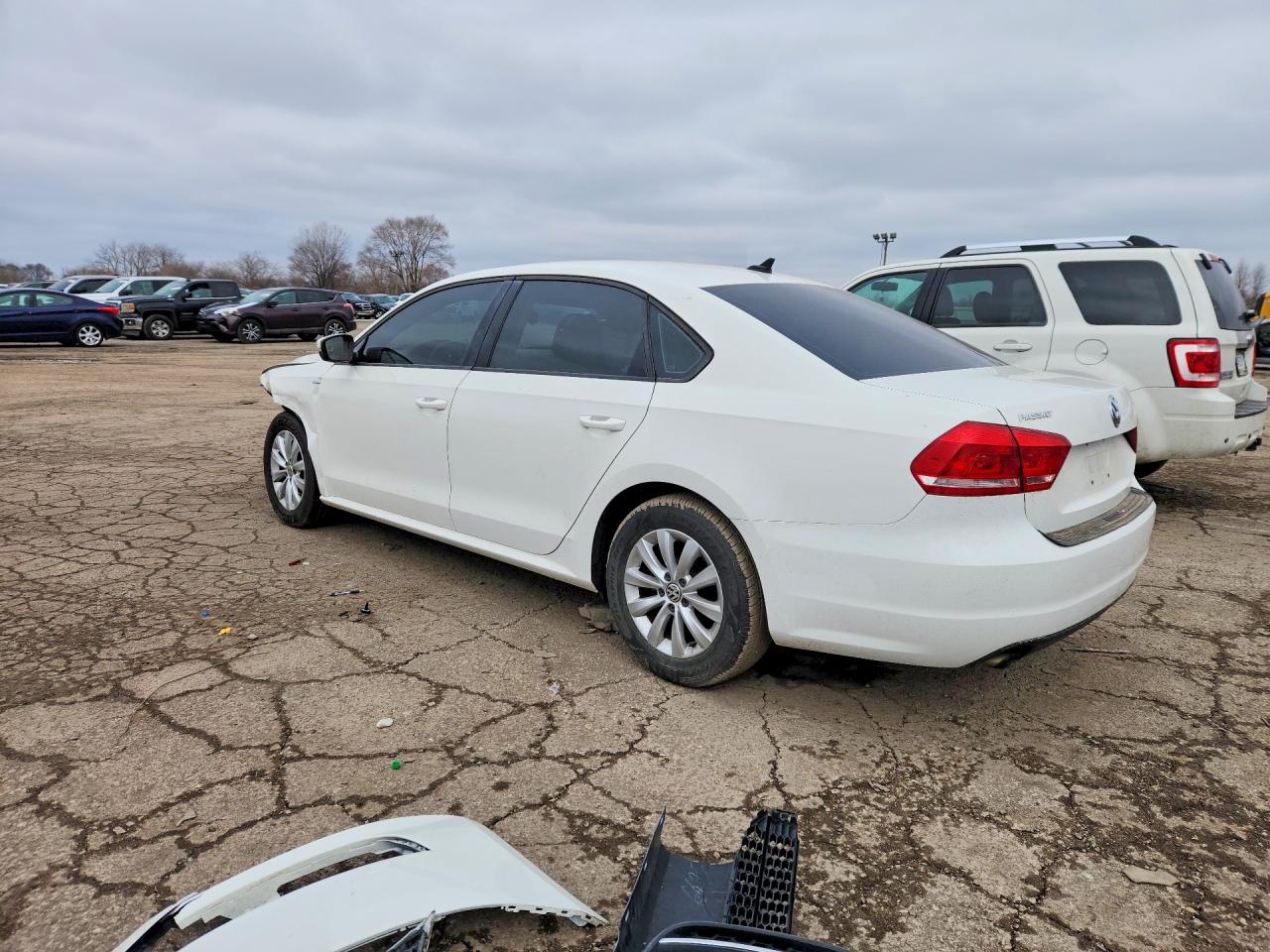 2015 VOLKSWAGEN PASSAT S — снимка 2