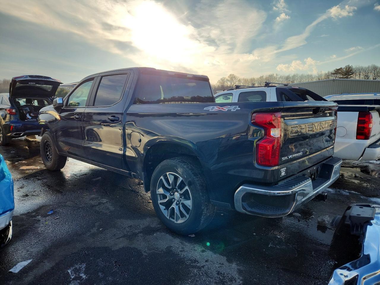 2024 CHEVROLET SILVERADO K1500 LT-L — снимка 2