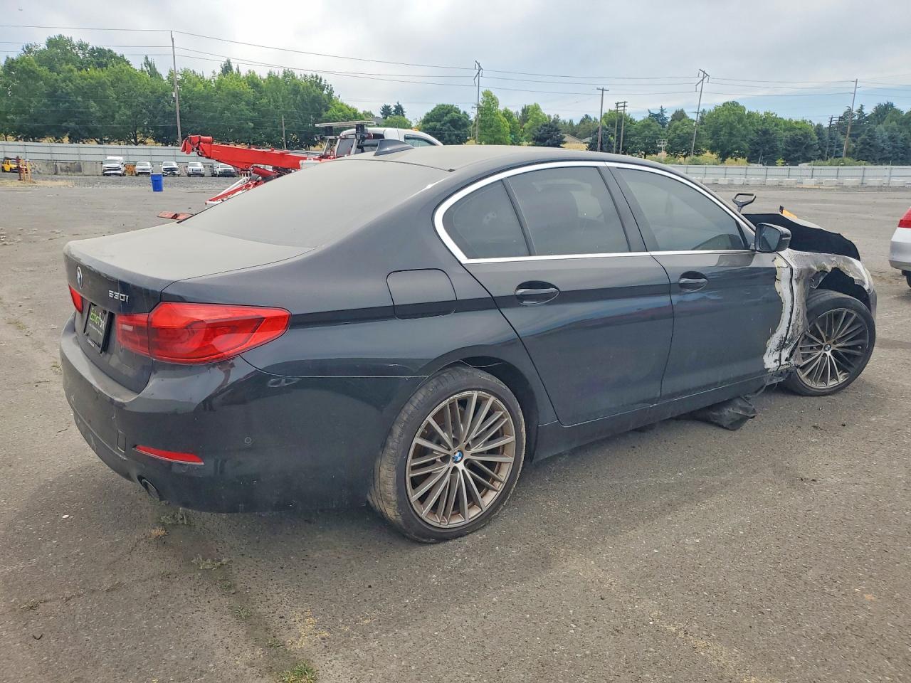 2020 BMW 530 I — снимка 3