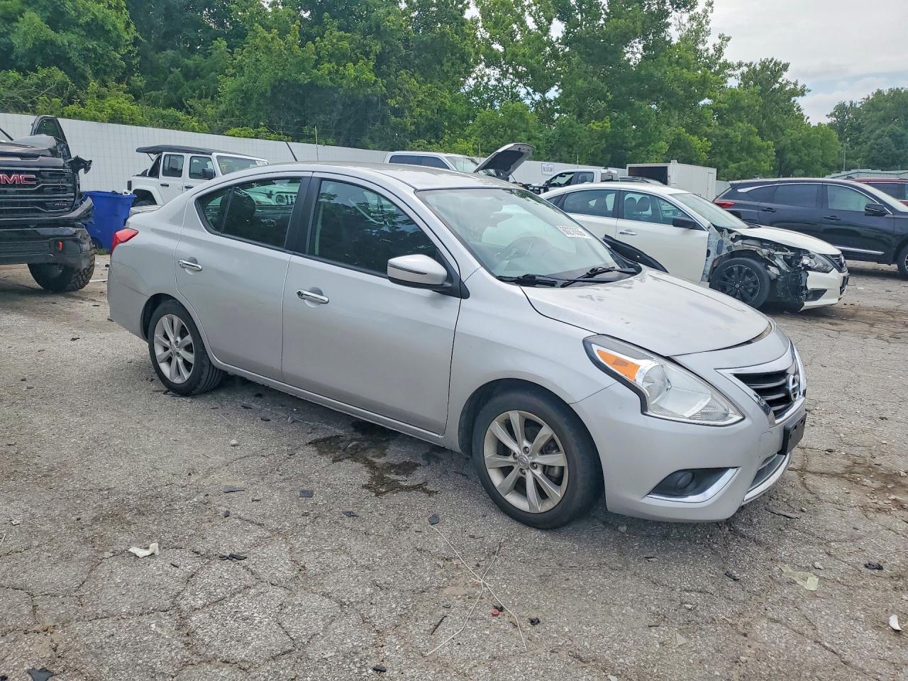 2017 NISSAN VERSA 1.6 SL — снимка 4