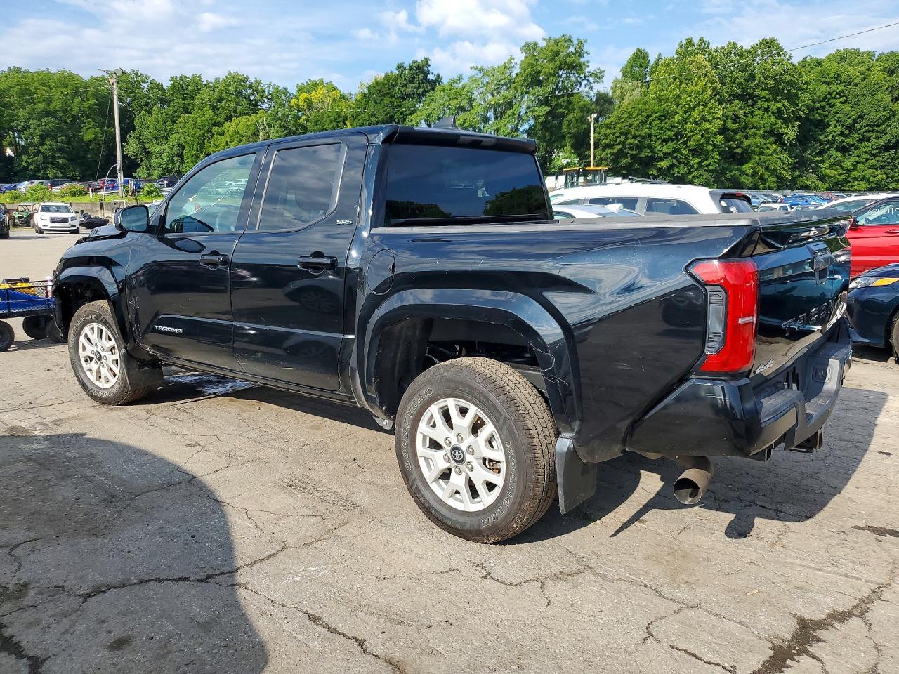 2025 TOYOTA TACOMA SR5 — снимка 2