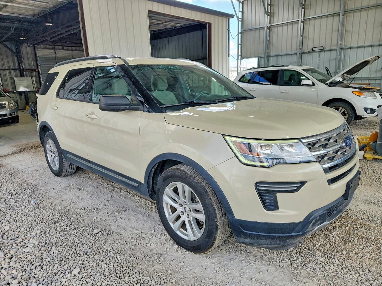 2018 FORD EXPLORER XLT — снимка 4