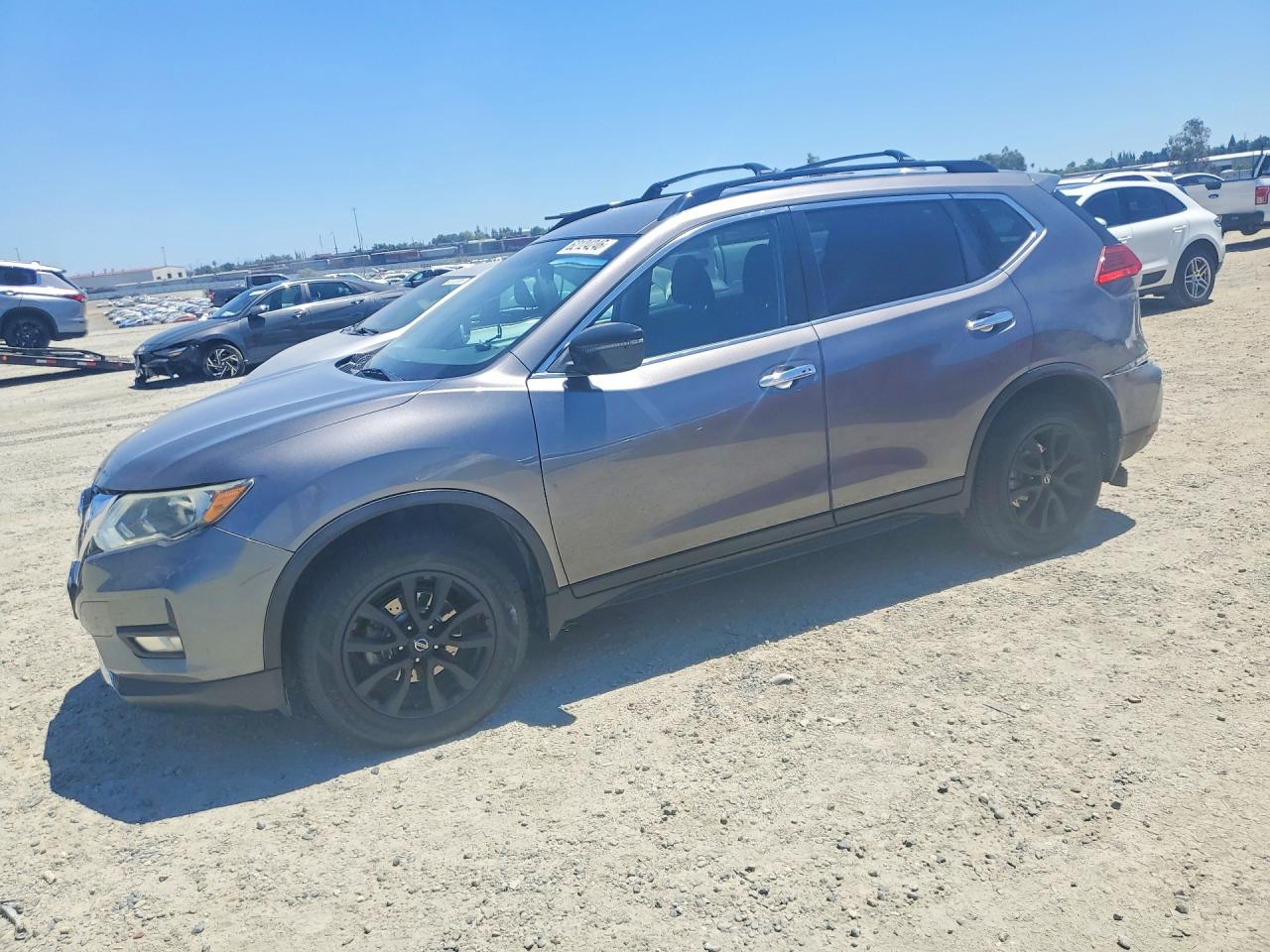 2017 NISSAN ROGUE SV