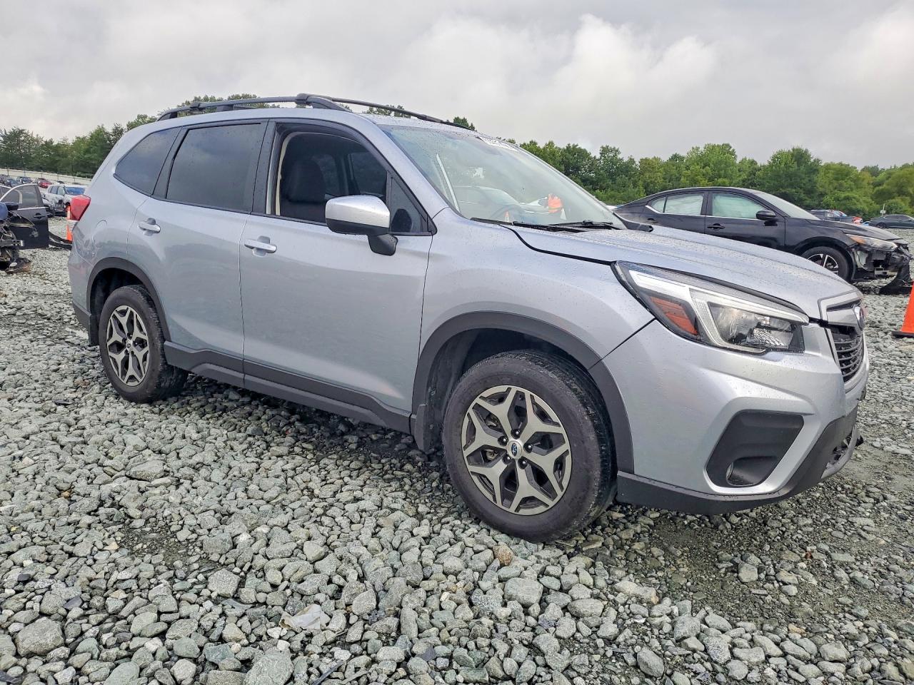 2021 SUBARU FORESTER PREMIUM — снимка 4