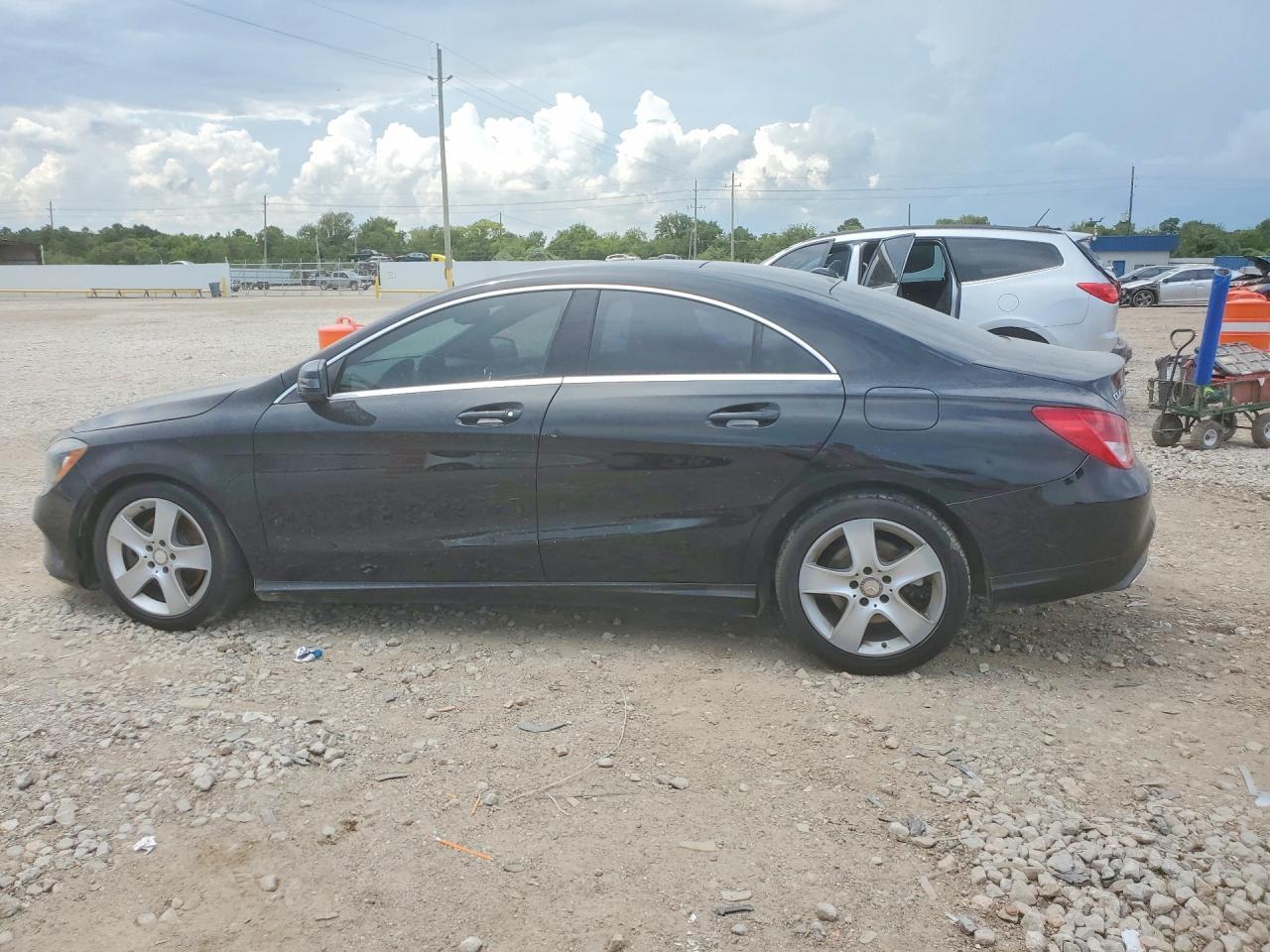 2017 MERCEDES-BENZ CLA 250 — снимка 2