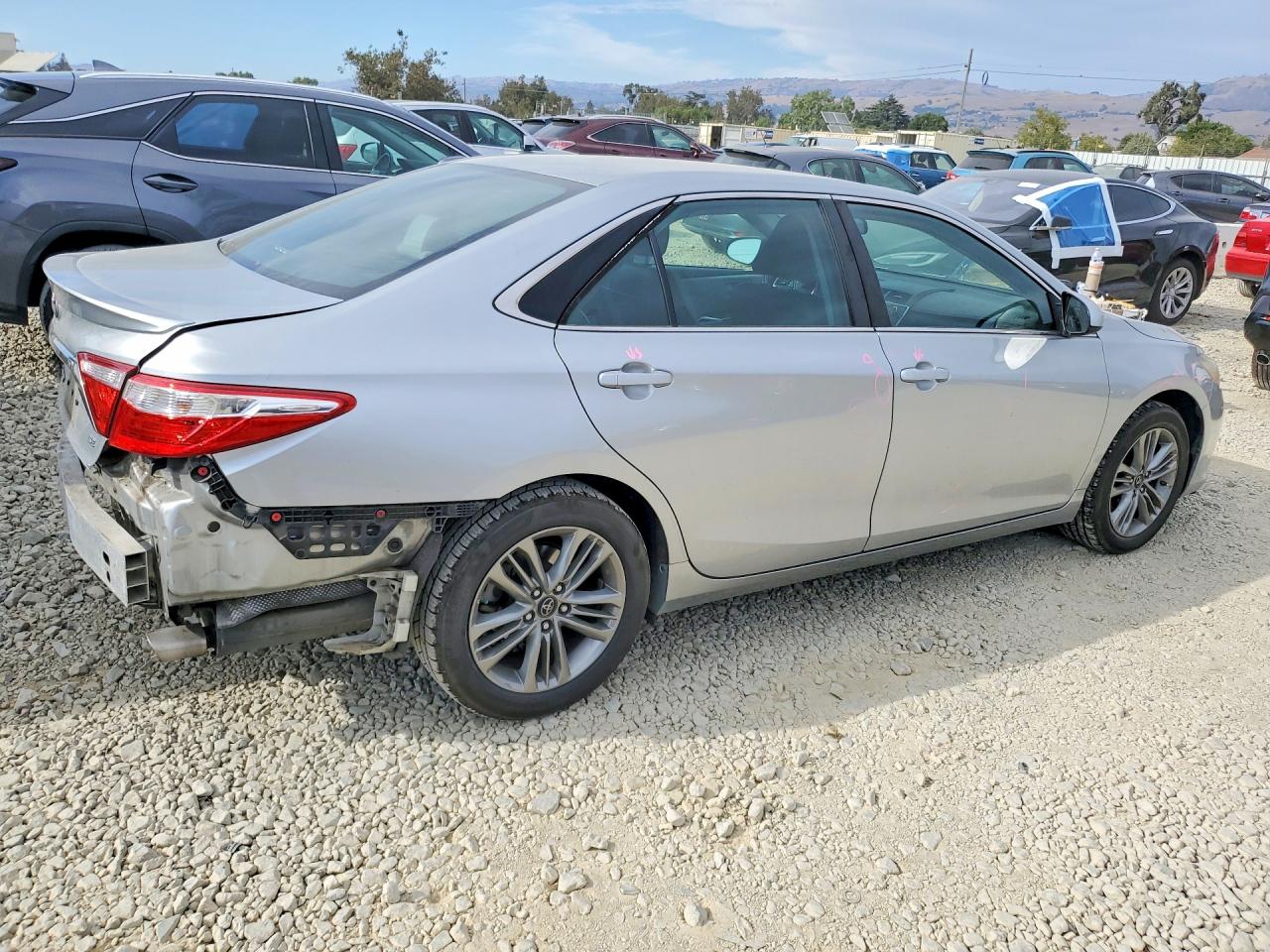 2017 TOYOTA CAMRY SE — снимка 3