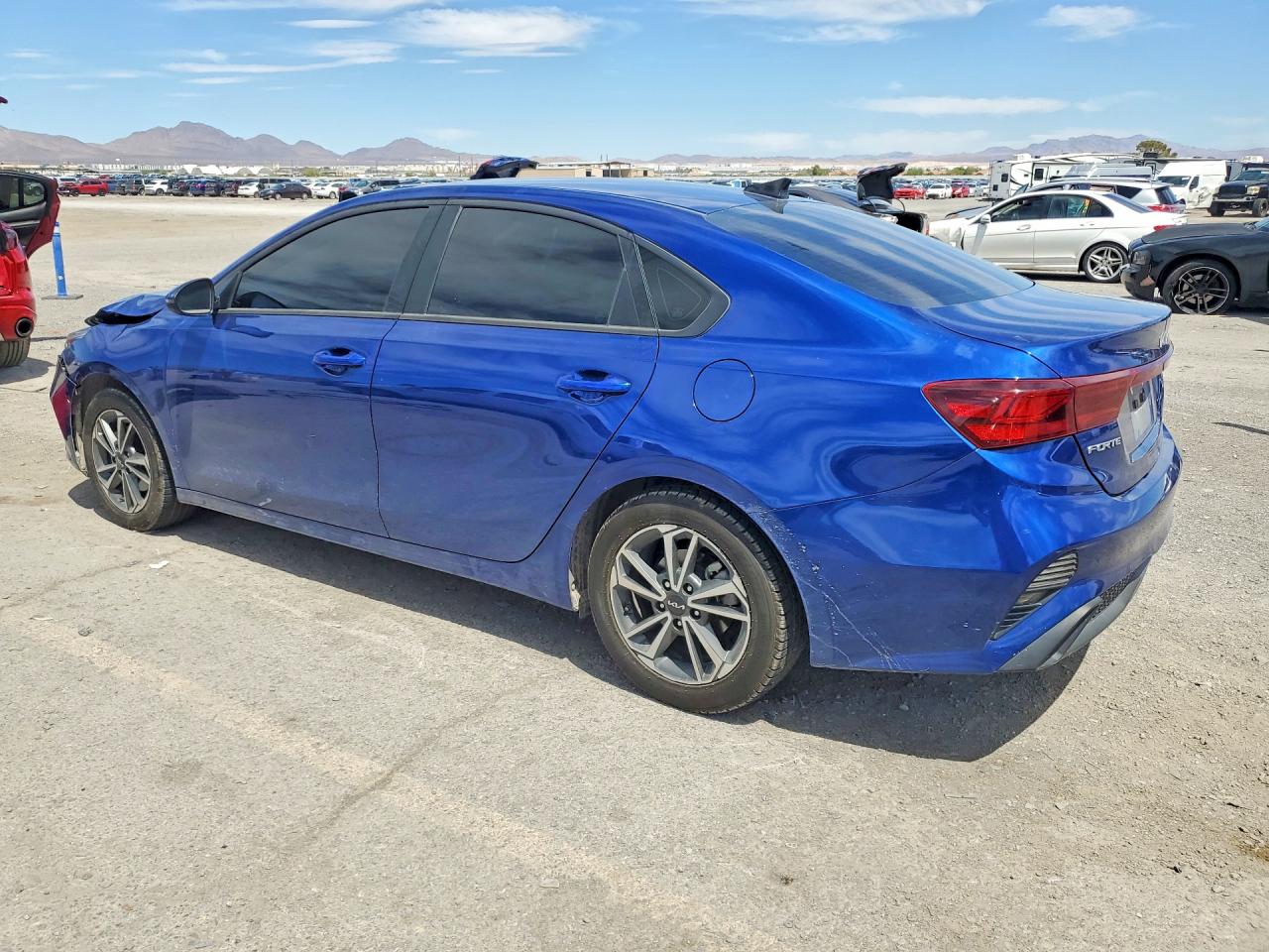 2023 KIA FORTE LXS — снимка 2