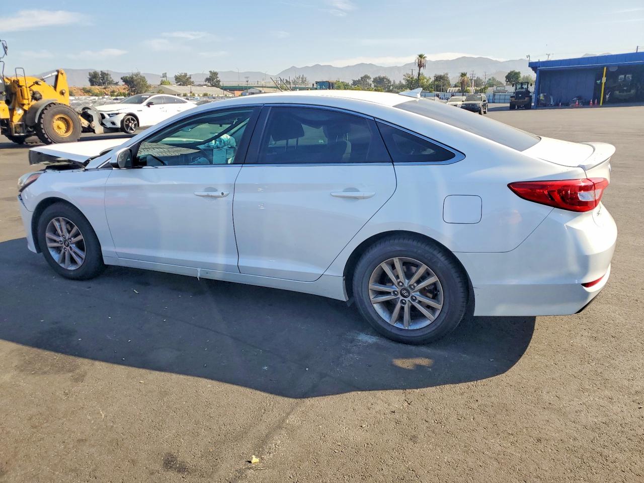 2016 HYUNDAI SONATA SE — снимка 2