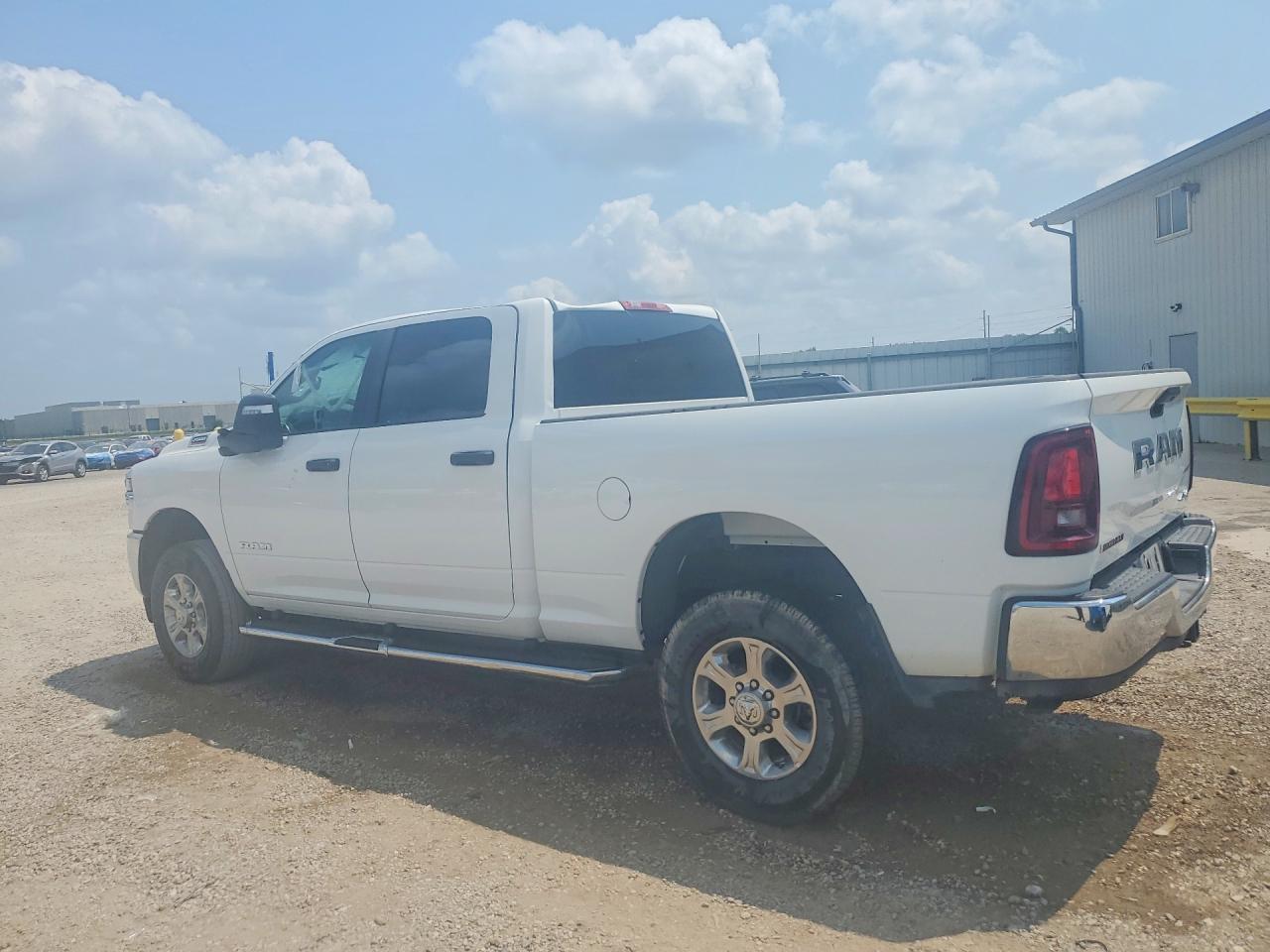 2026 RAM 2500 BIG HORN — снимка 2