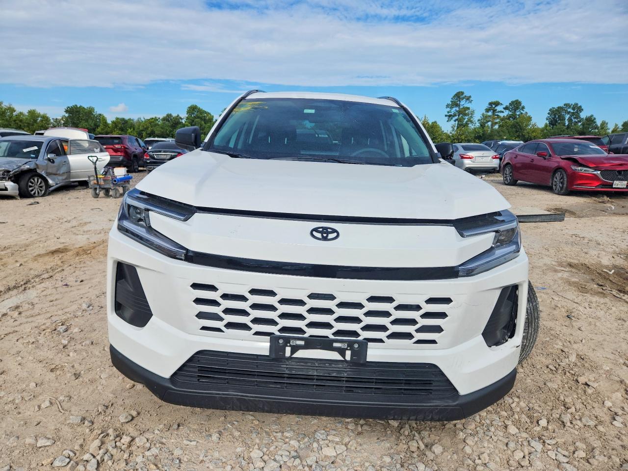 2026 TOYOTA RAV4 LE — снимка 5