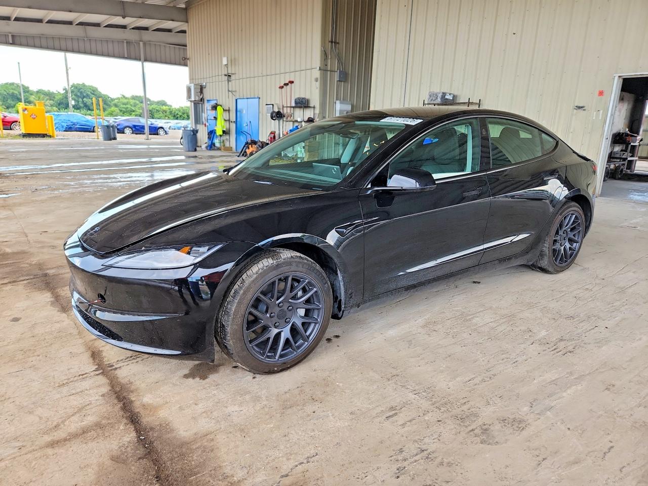 2026 TESLA MODEL 3