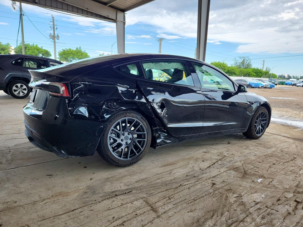 2026 TESLA MODEL 3 — снимка 3