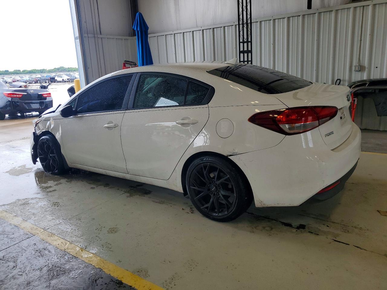 2017 KIA FORTE LX — снимка 2