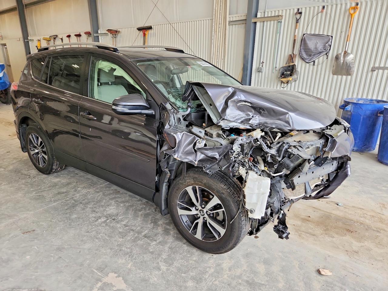 2016 TOYOTA RAV4 XLE — снимка 4