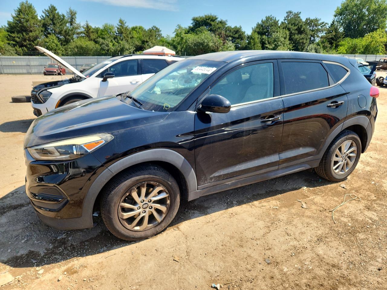 2017 HYUNDAI TUCSON SE