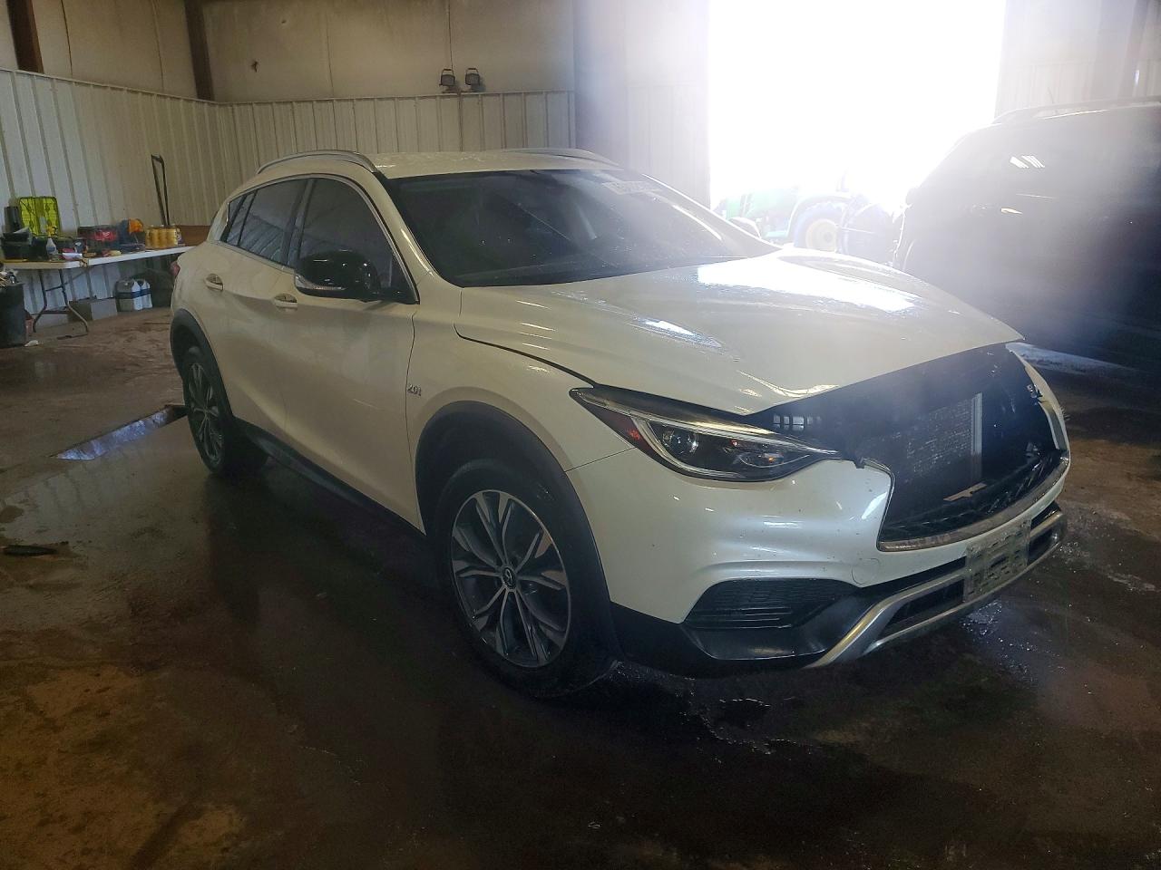 2017 INFINITI QX30 LUXURY — снимка 4