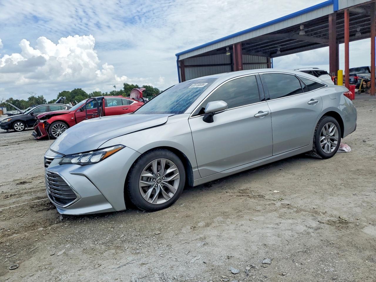 2022 TOYOTA AVALON XLE