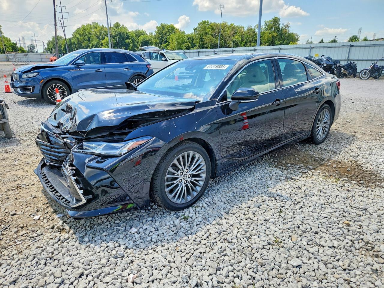 2019 TOYOTA AVALON LIMITED