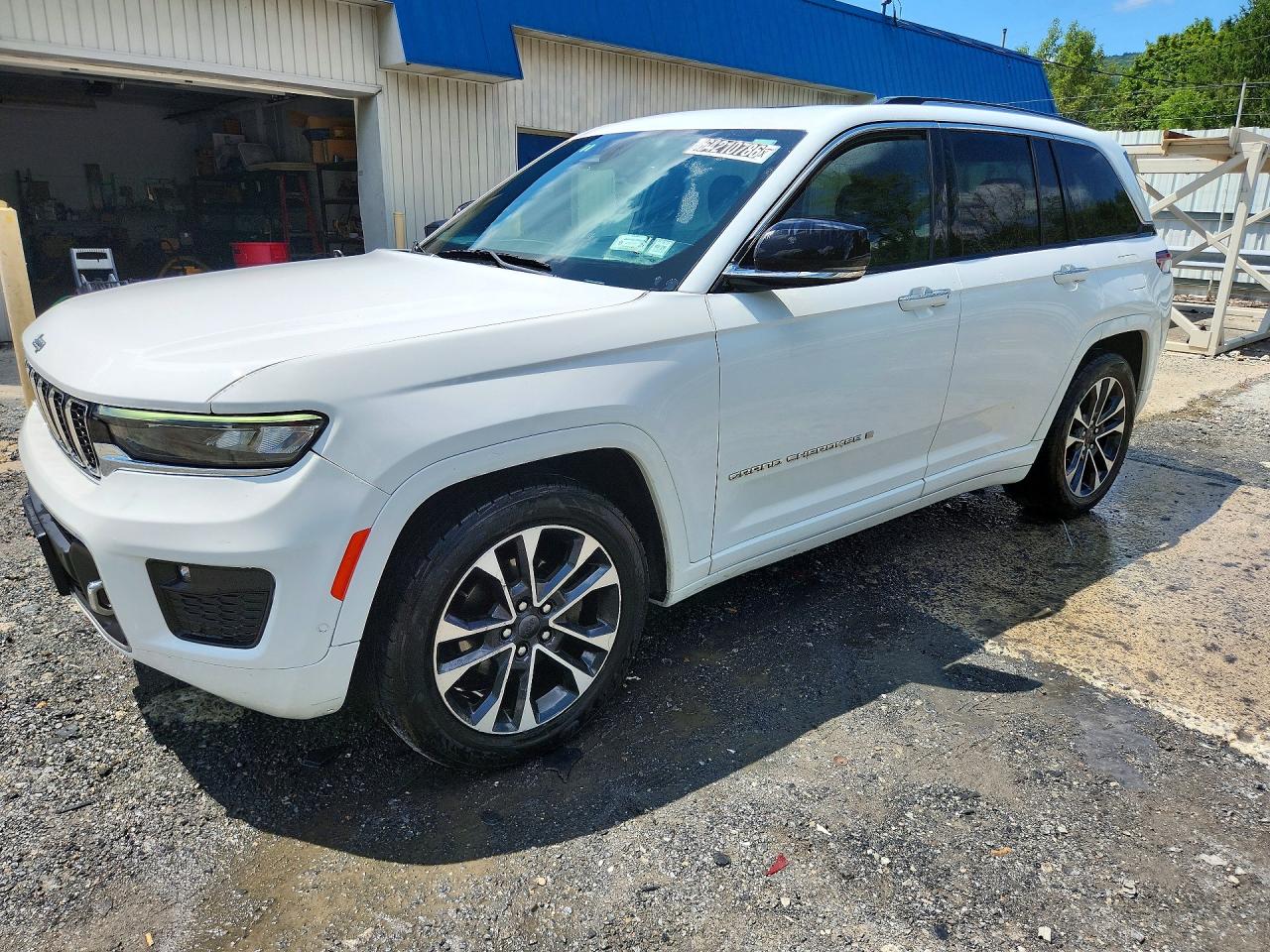 2022 JEEP GRAND CHEROKEE OVERLAND
