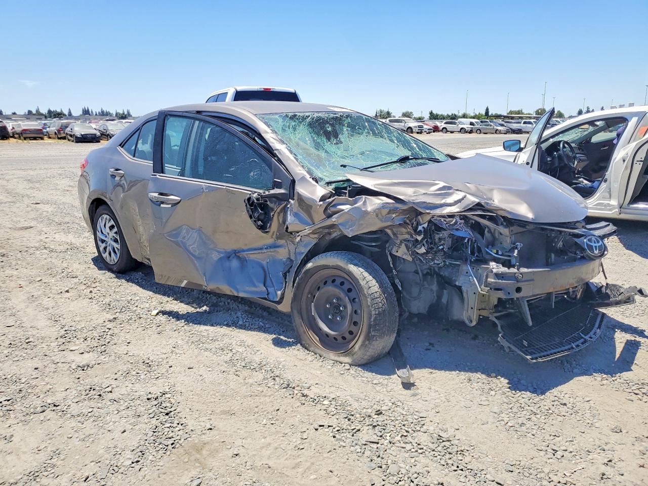 2017 TOYOTA COROLLA LE — снимка 4