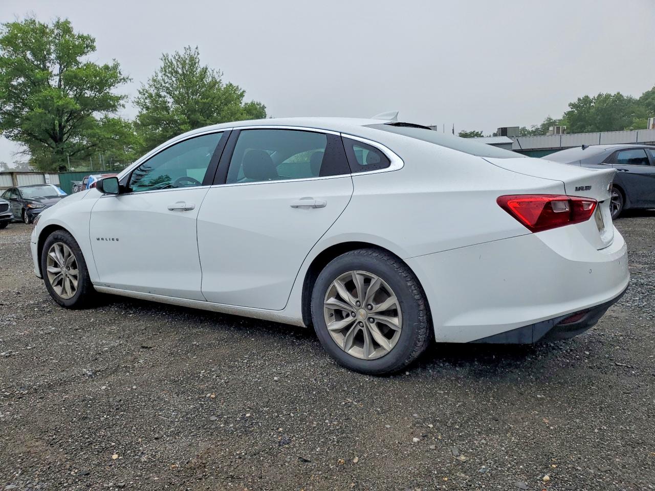 2023 CHEVROLET MALIBU LT — снимка 2