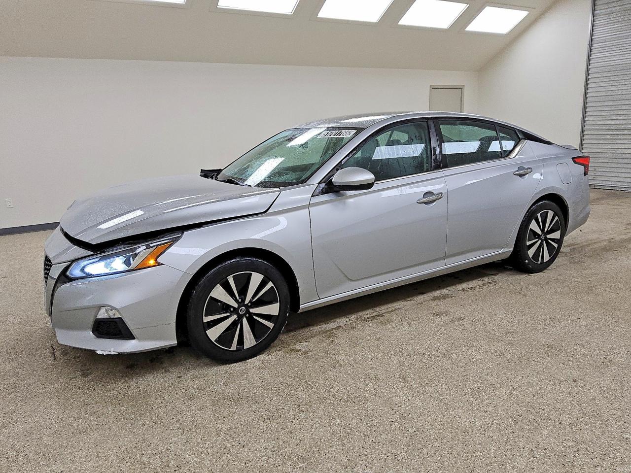 2022 NISSAN ALTIMA SV