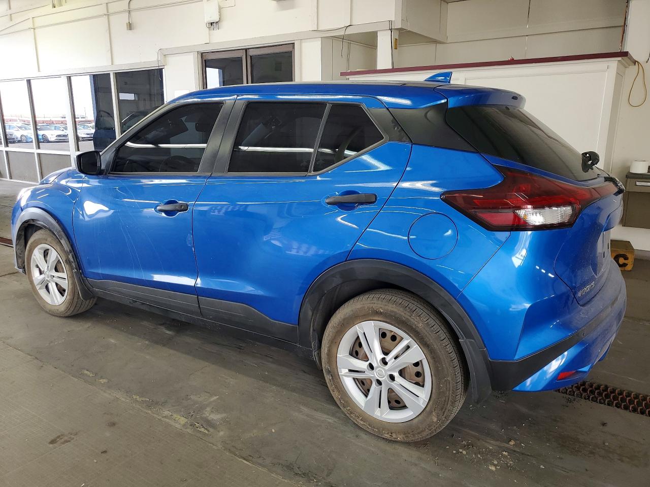 2024 NISSAN KICKS S — снимка 2