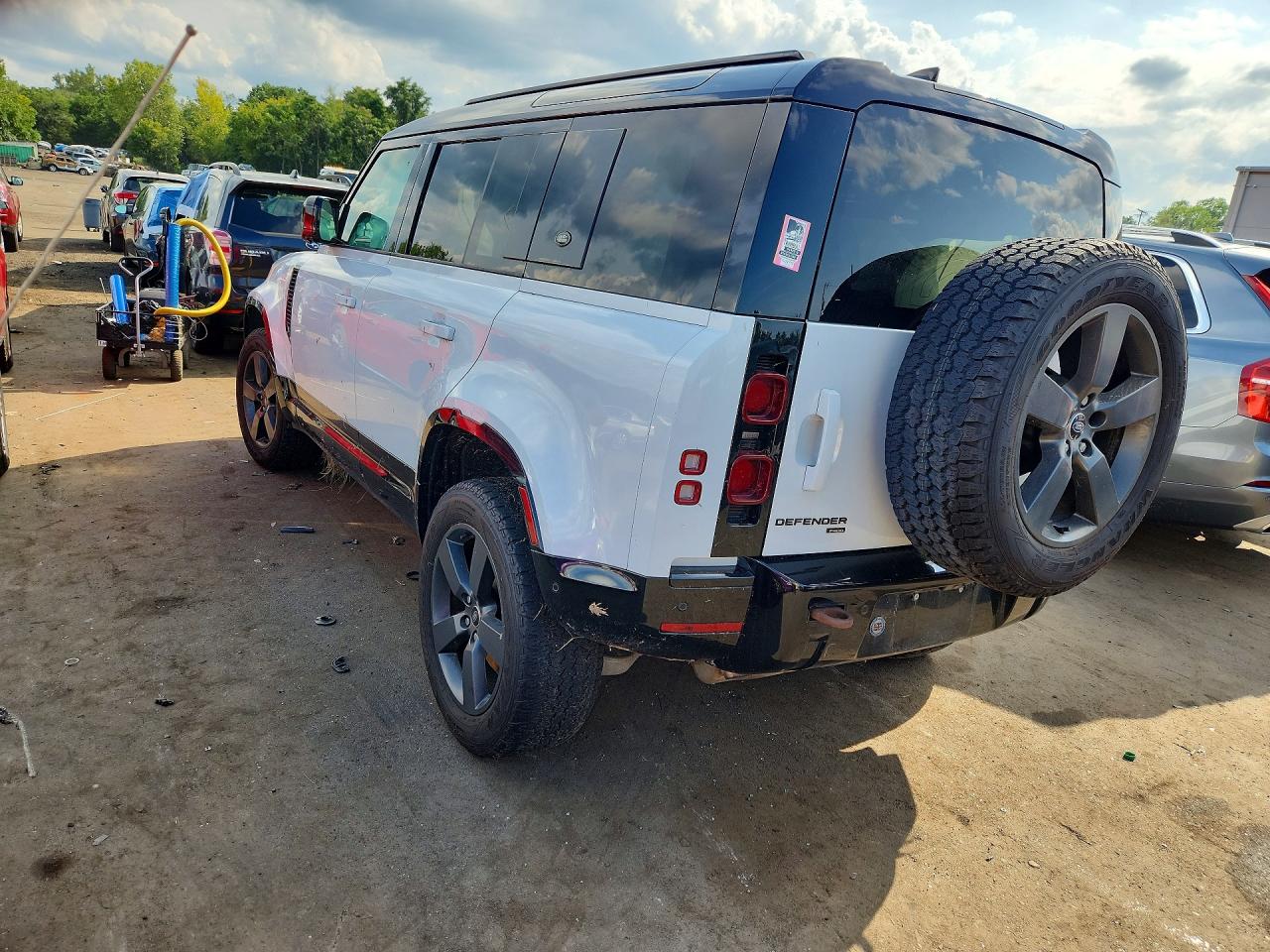 2023 LAND ROVER DEFENDER 110 X-DYNAMIC SE — снимка 2