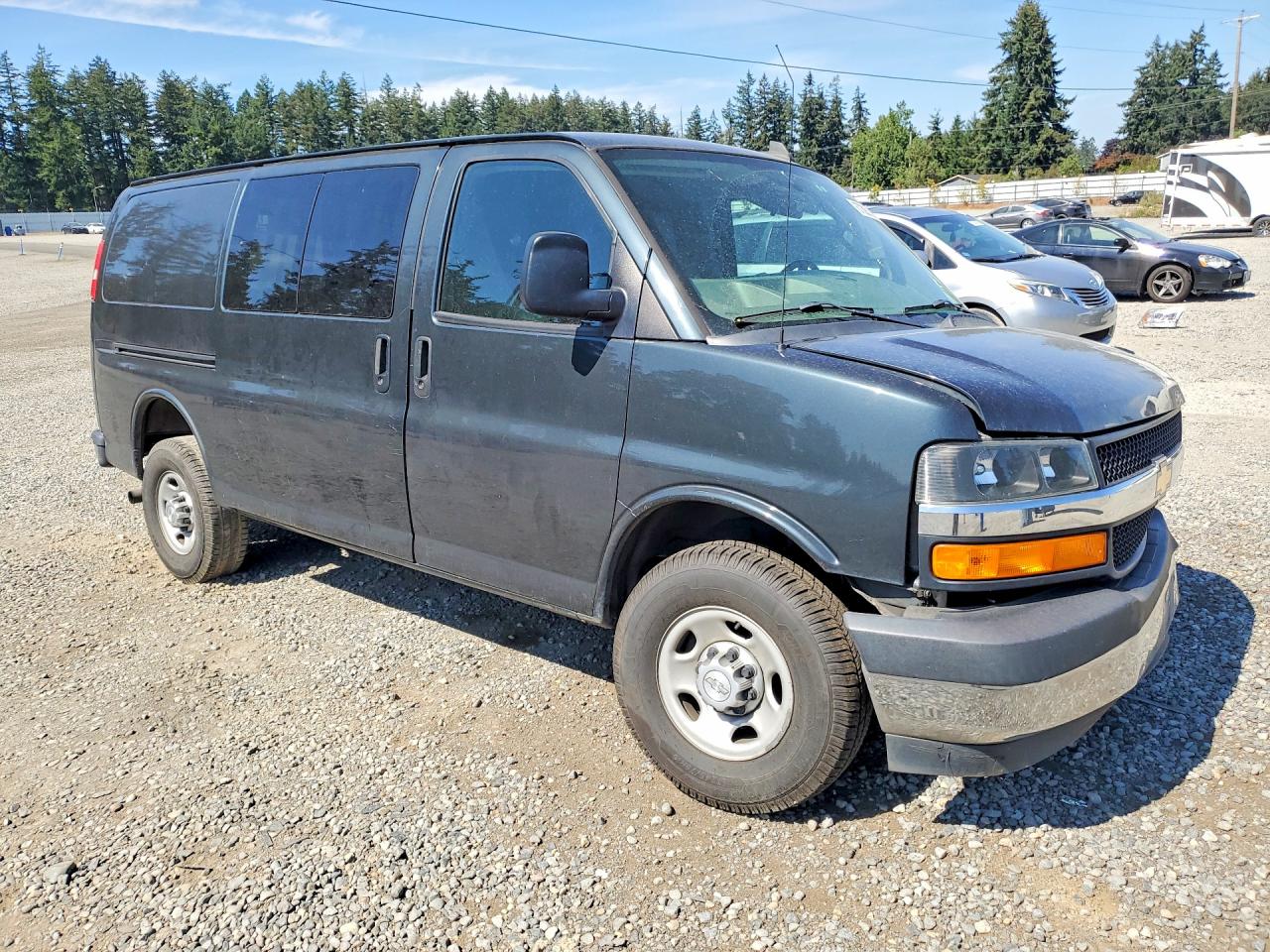 2017 CHEVROLET EXPRESS G2500 — снимка 4