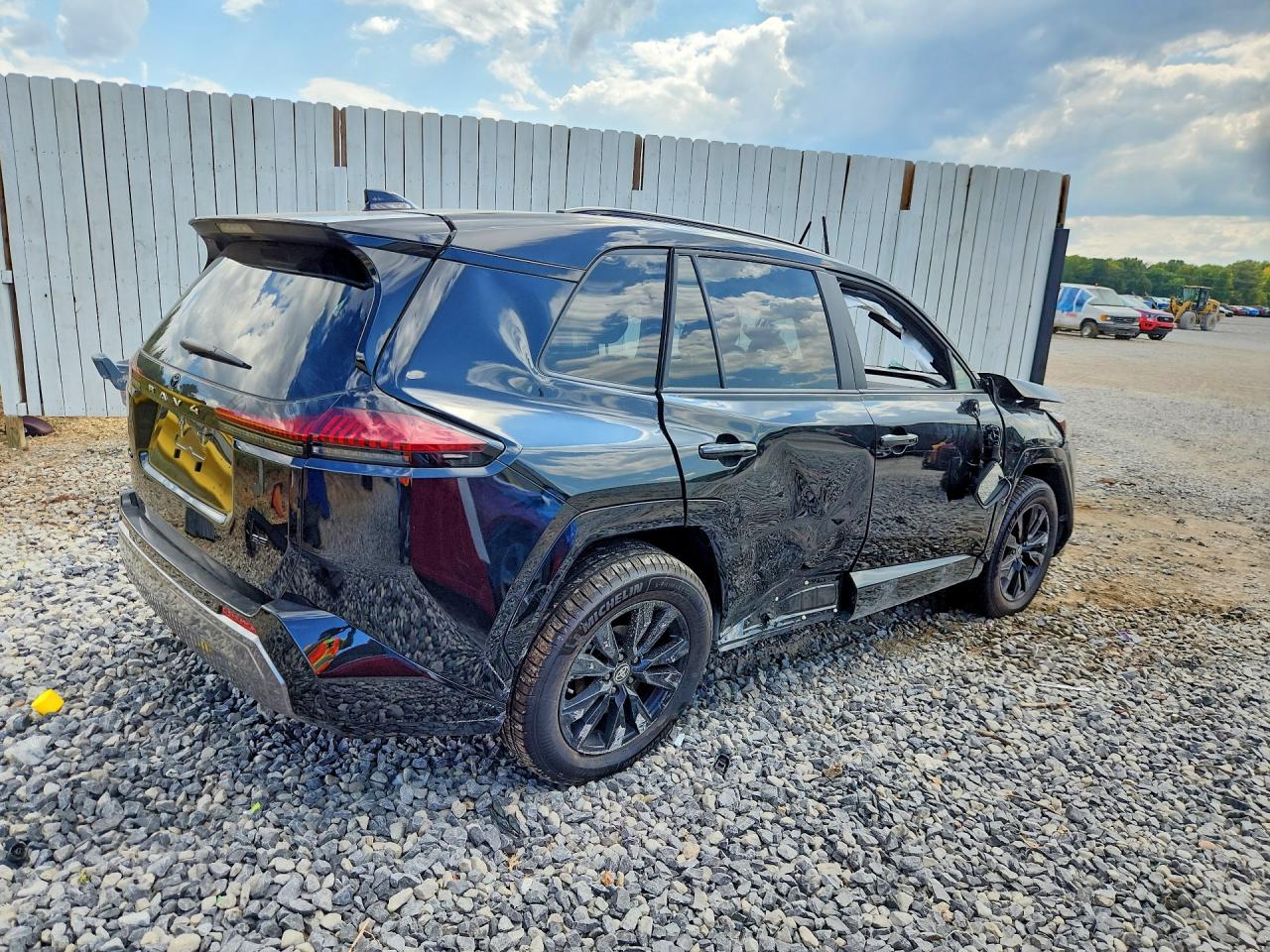 2026 TOYOTA RAV4 SE — снимка 3