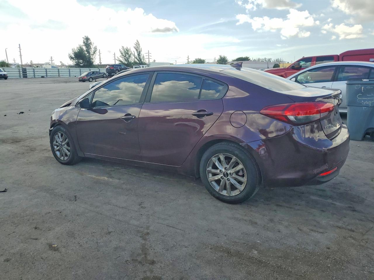 2017 KIA FORTE LX — снимка 2