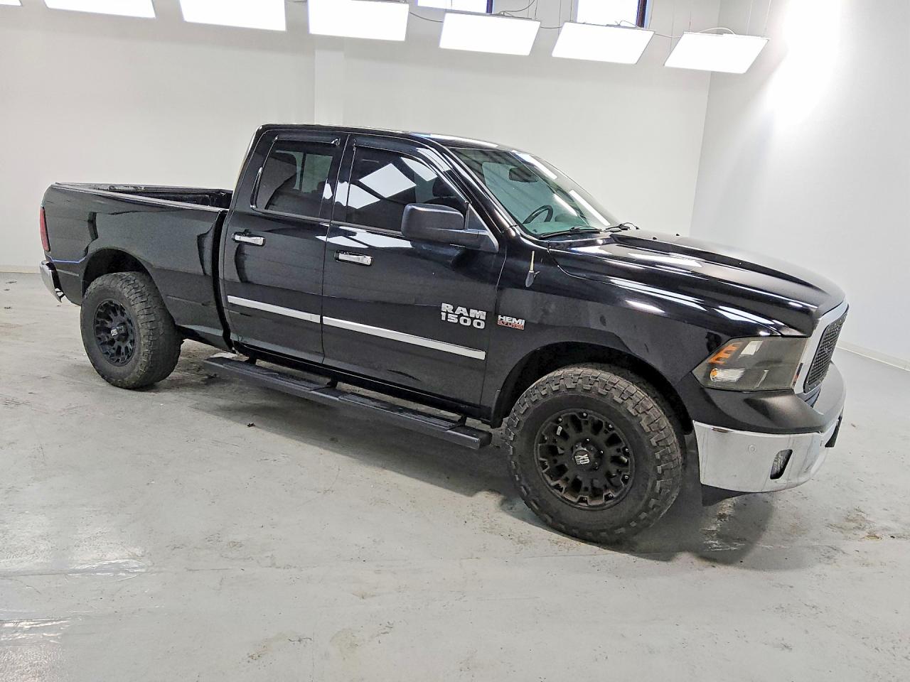 2015 RAM 1500 SLT — снимка 4