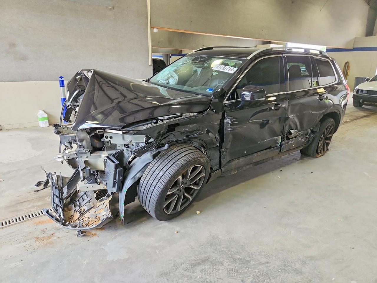 2018 VOLVO XC90 T5
