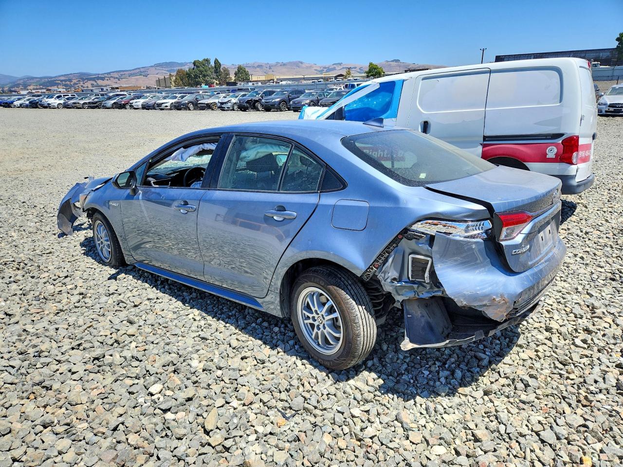 2021 TOYOTA COROLLA LE — снимка 2