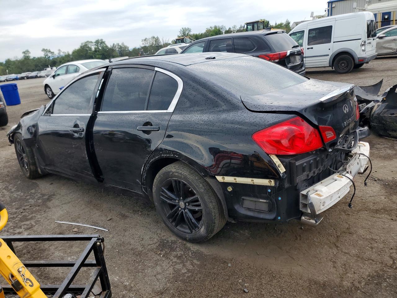 2013 INFINITI G37 SEDAN X — снимка 2