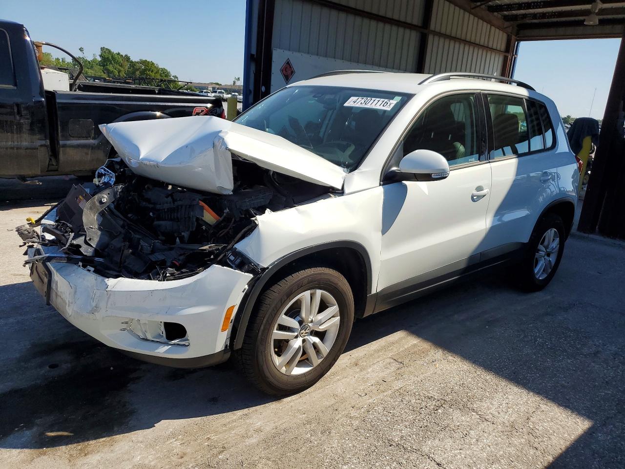 2017 VOLKSWAGEN TIGUAN S