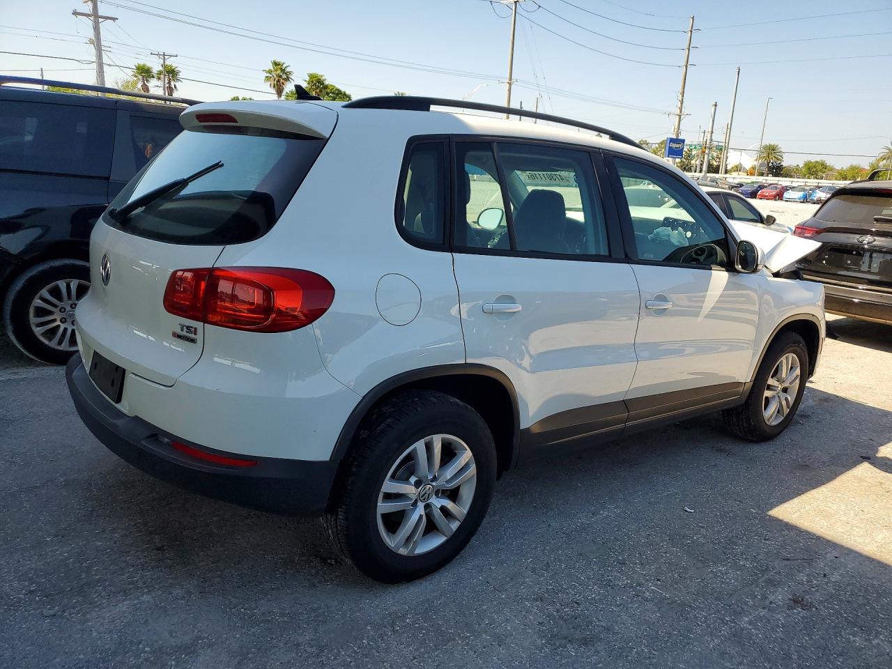 2017 VOLKSWAGEN TIGUAN S — снимка 3