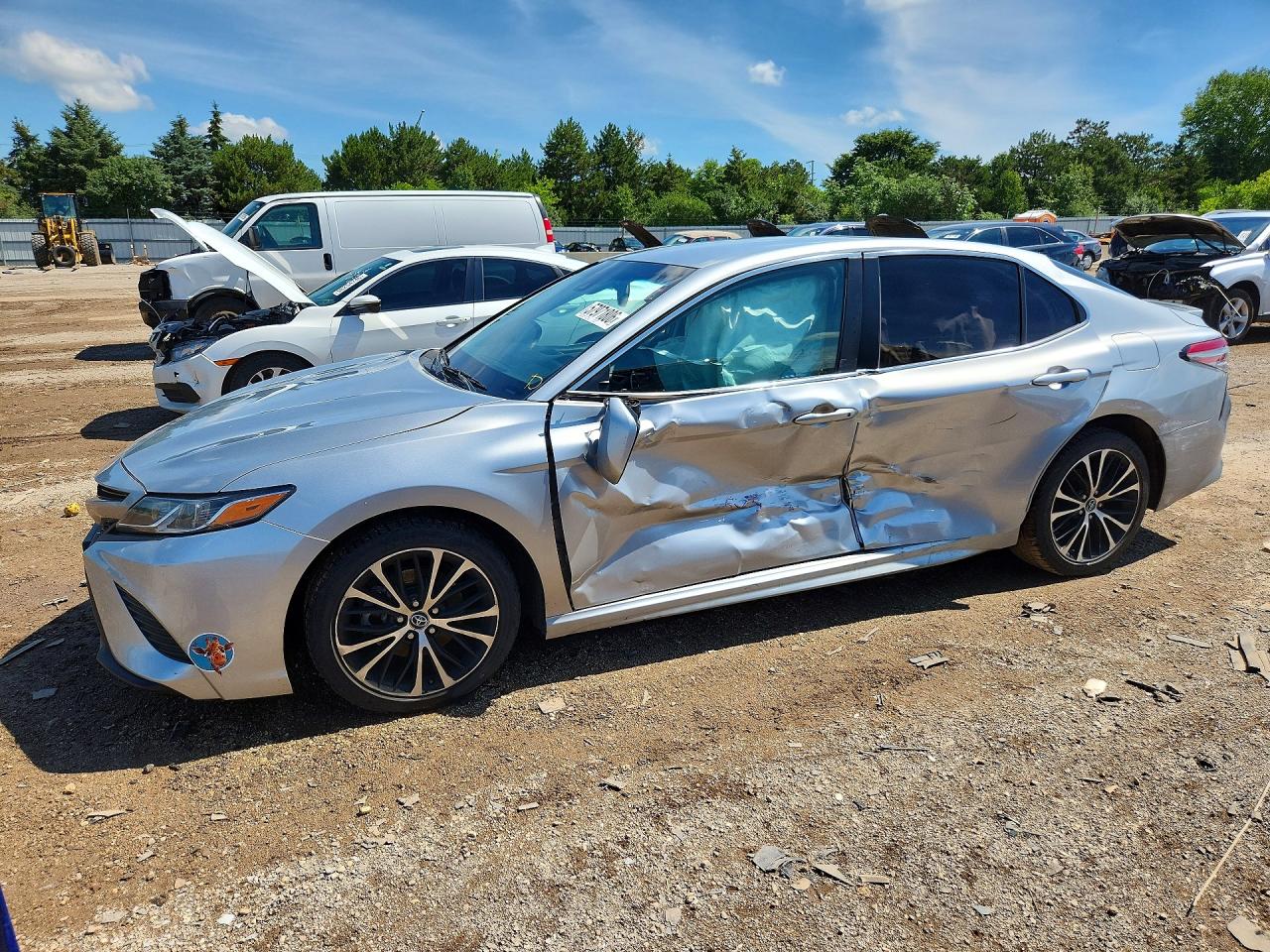 2018 TOYOTA CAMRY SE