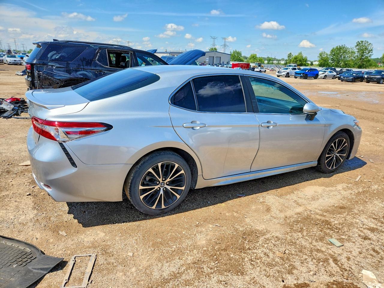 2018 TOYOTA CAMRY SE — снимка 3