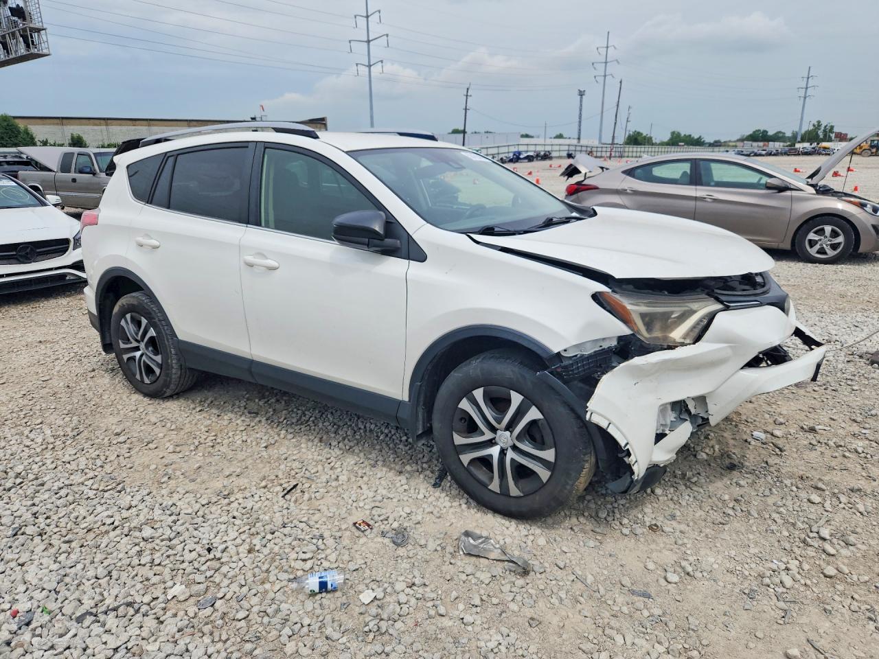 2017 TOYOTA RAV4 LE — снимка 4