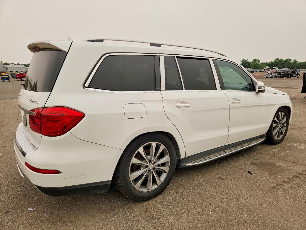 2015 MERCEDES-BENZ GL 450 4MATIC — снимка 3