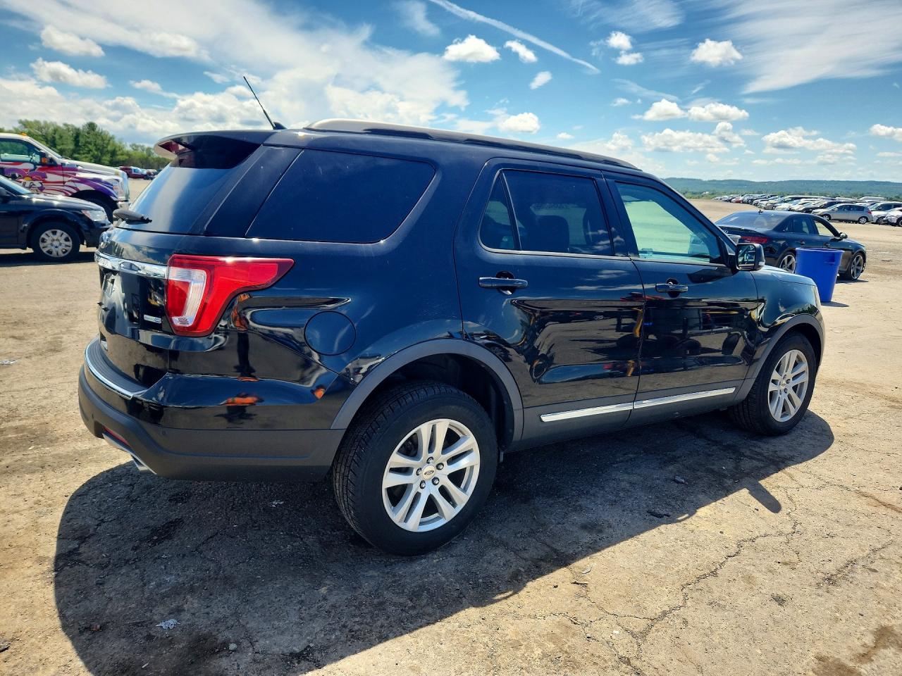 2018 FORD EXPLORER XLT — снимка 3
