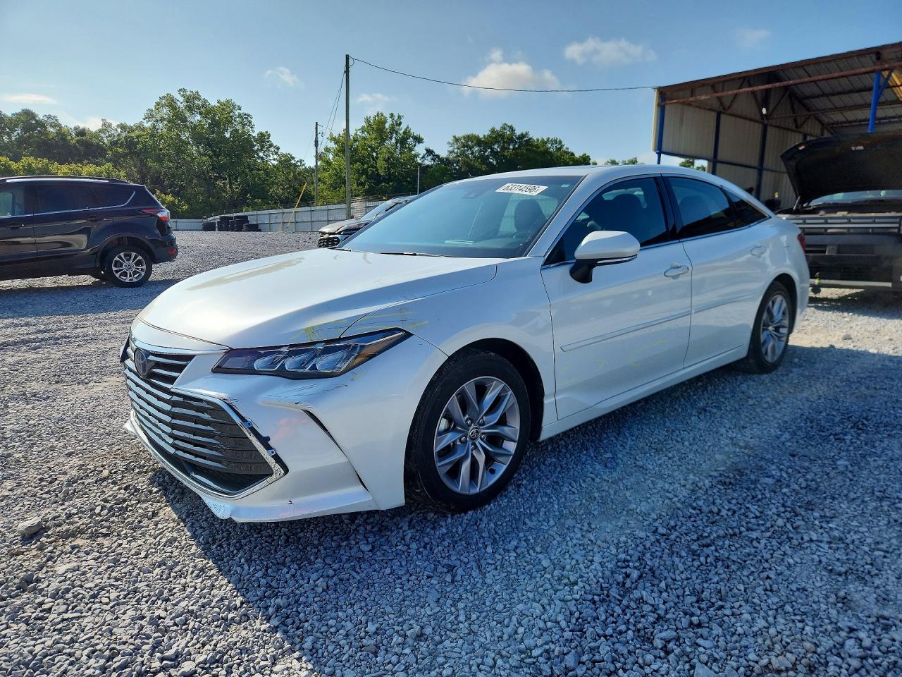 2022 TOYOTA AVALON XLE