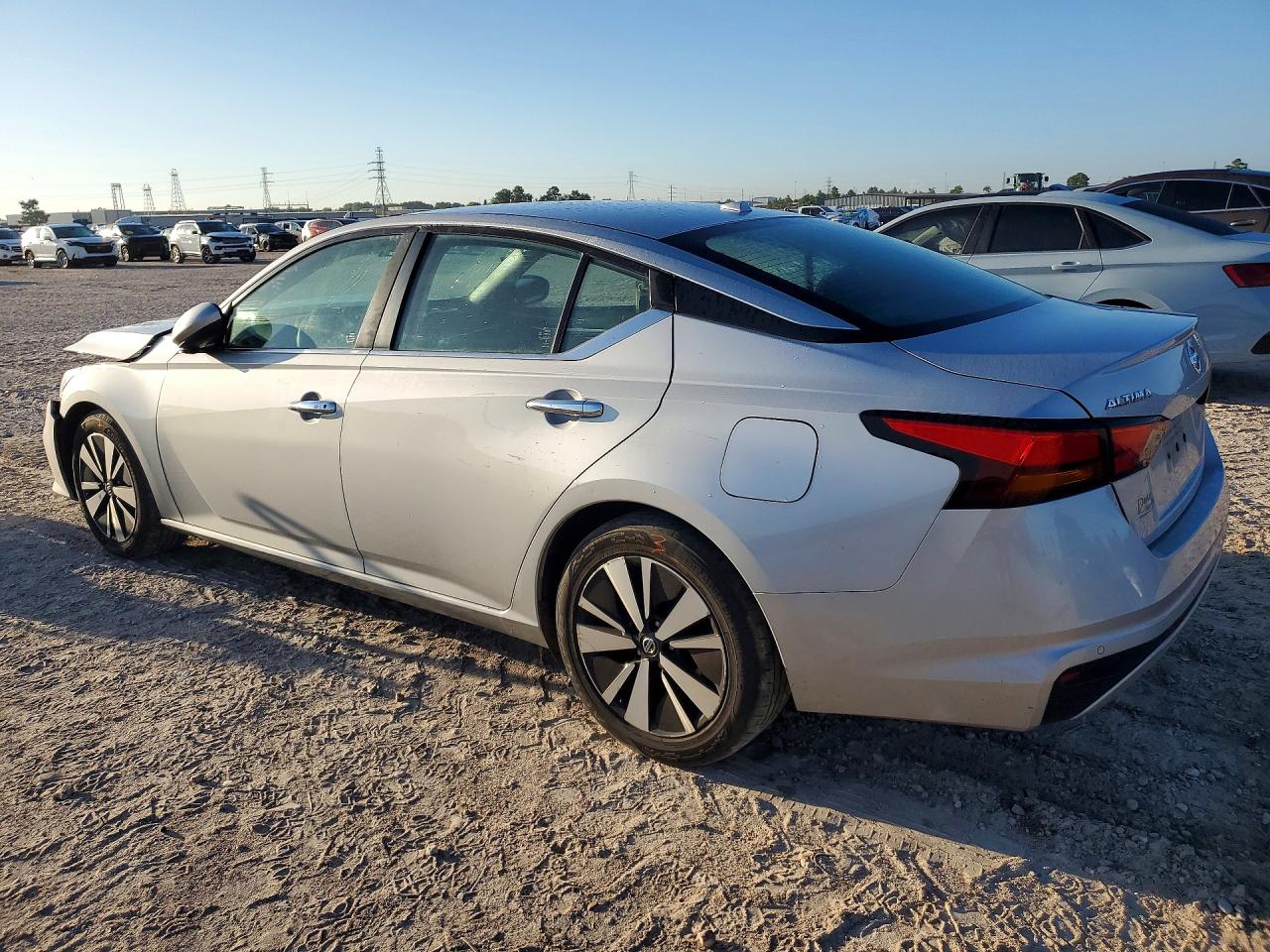 2021 NISSAN ALTIMA SV — снимка 2
