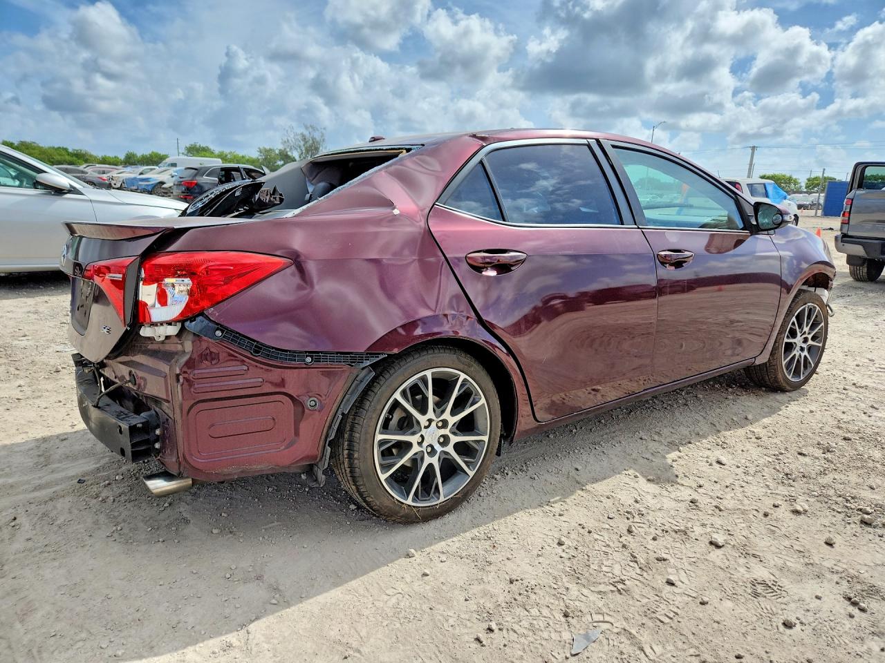 2017 TOYOTA COROLLA 50TH ANNIVERSARY SPECIAL EDITION — снимка 3