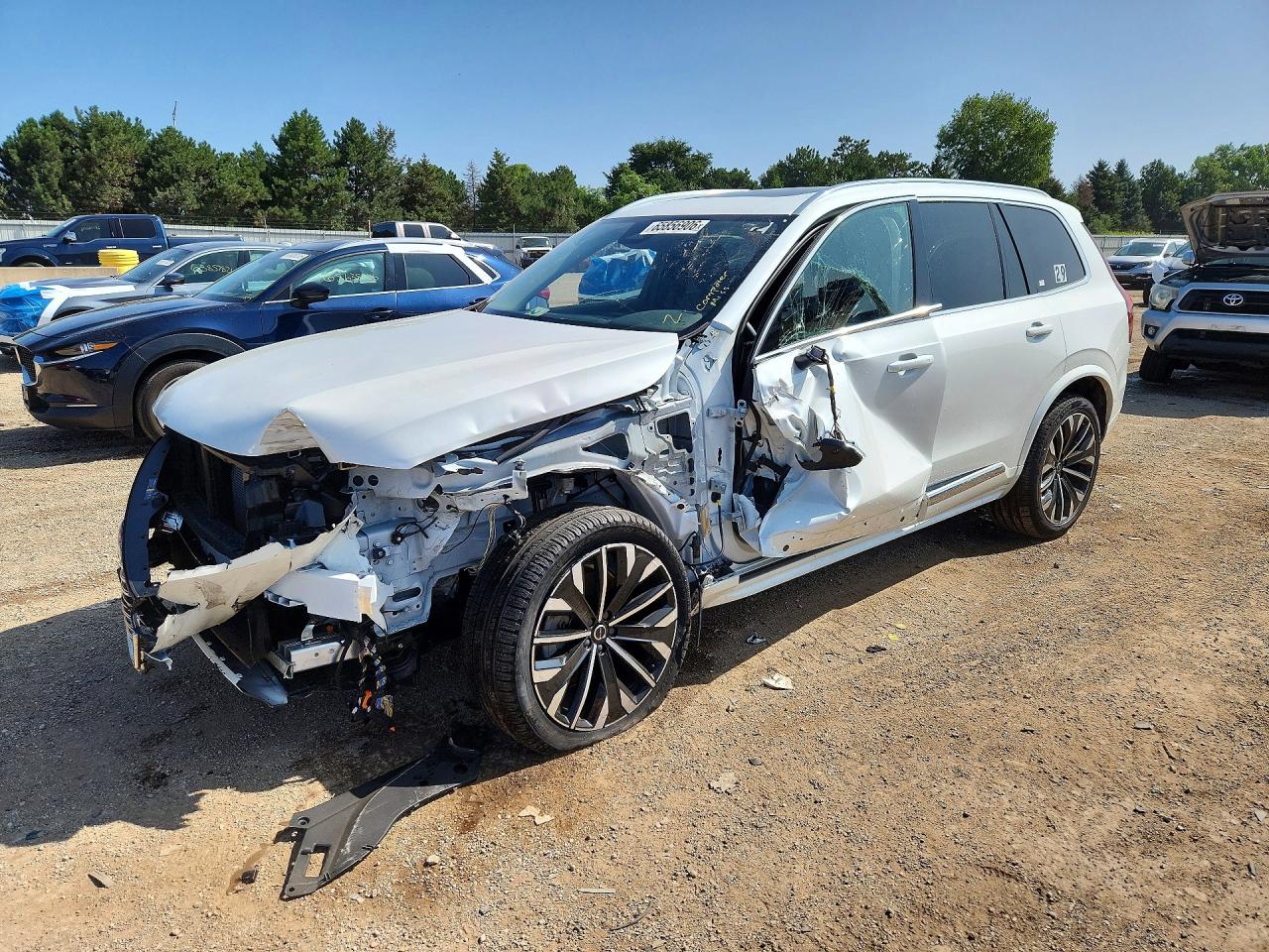 2026 VOLVO XC90 PLUS