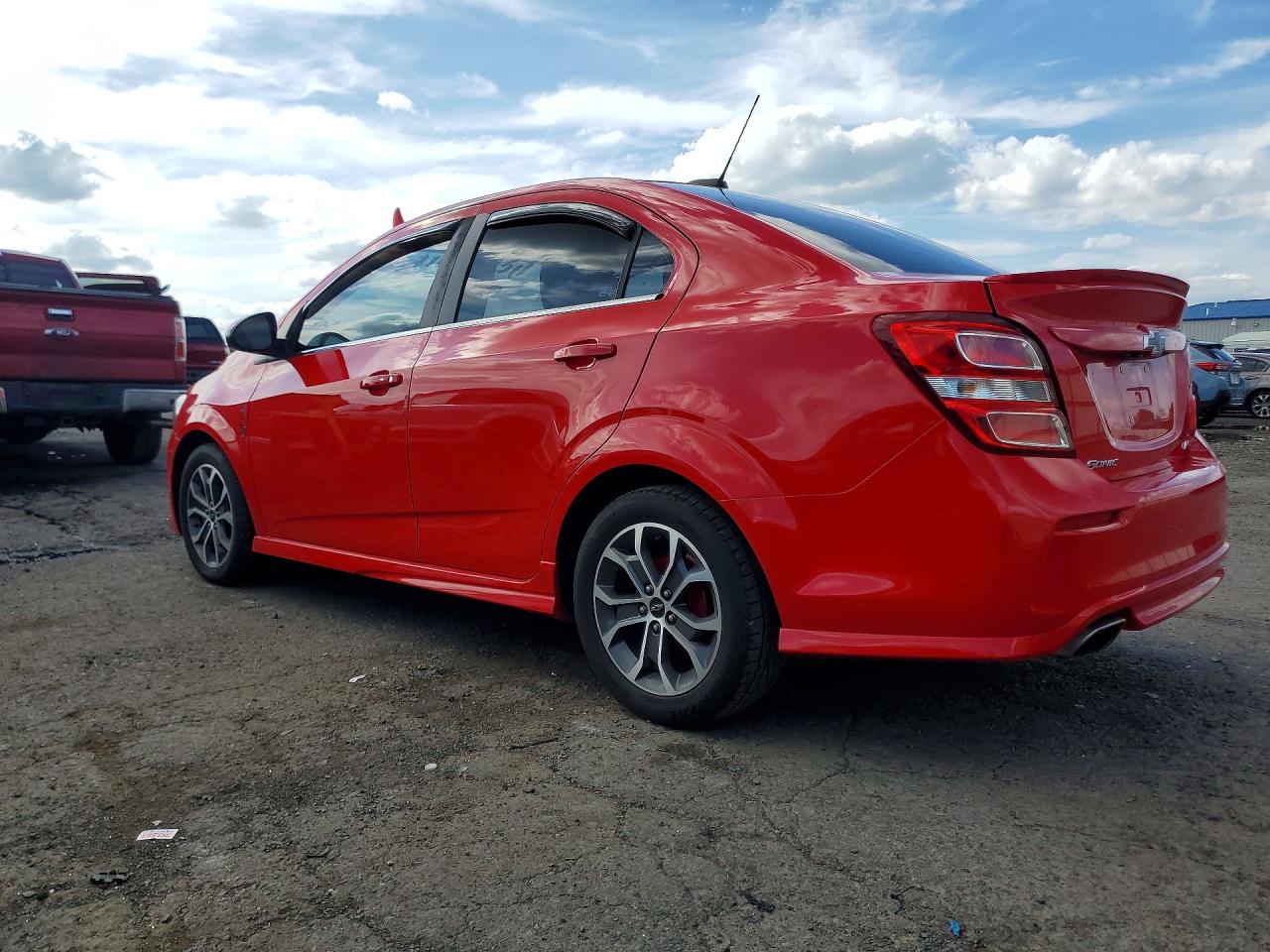 2020 CHEVROLET SONIC LT — снимка 2